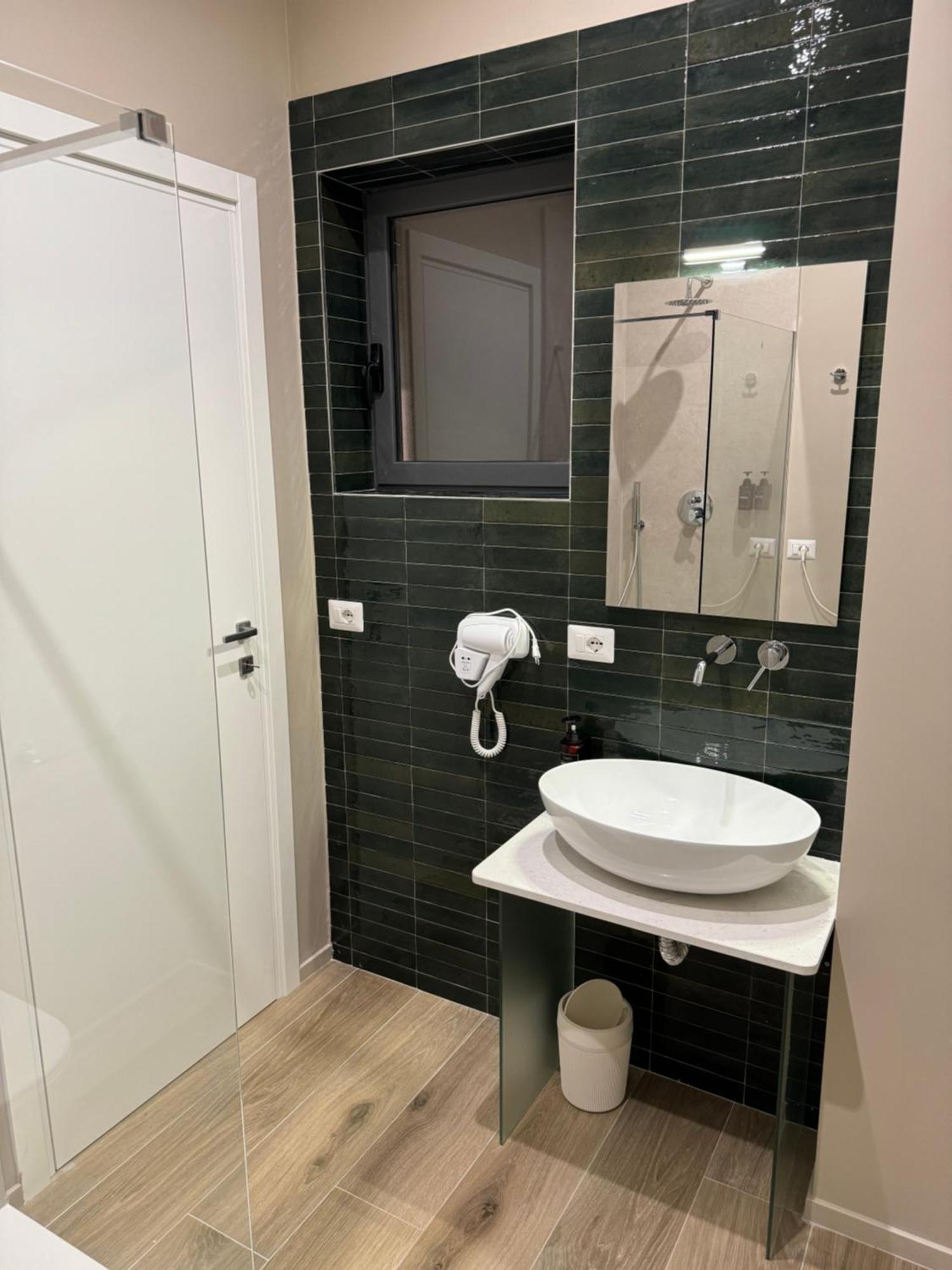Dimora Fralu Hotel Bari Ngoại thất bức ảnh